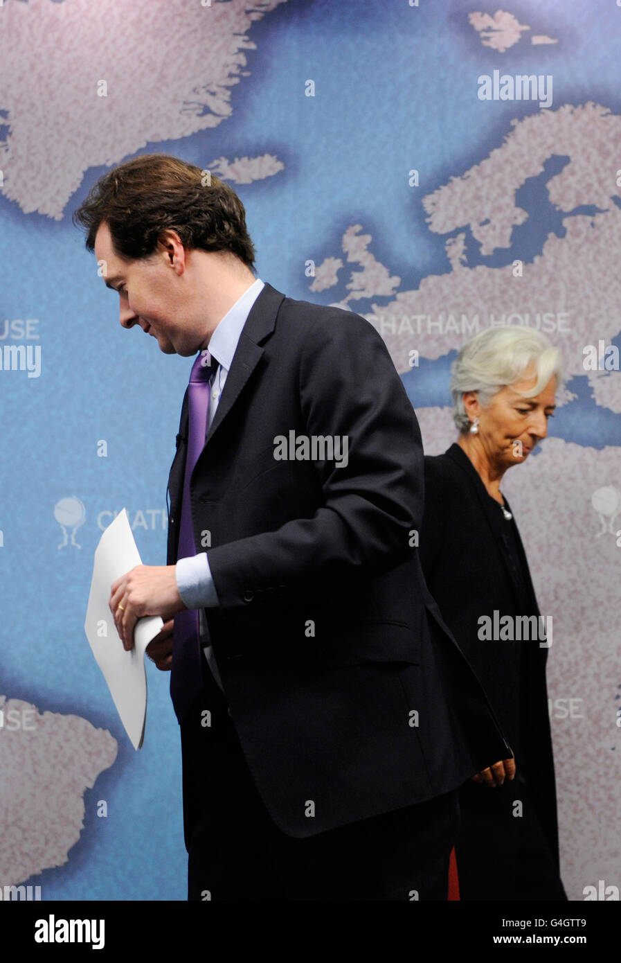 Sfide per l'economia globale conferenza stampa Foto Stock