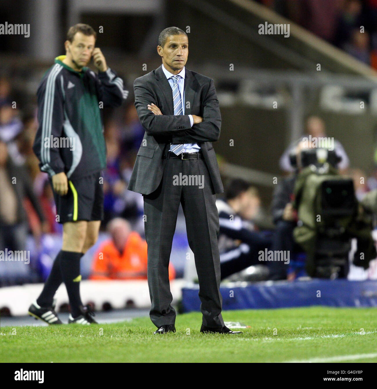 Chris Houghton, manager della città di Birmingham, guarda la sua squadra perdere 3-1 anni durante la UEFA Europa League, Group H match a St Andrews, Birmingham. Foto Stock