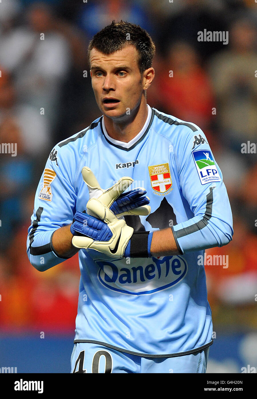 Calcio - Coupe de la Ligue - Round of 32 - Lens v Evian Thonon Gaillard - Stade Felix Bollaert. Quentin Westberg, portiere di Evian Foto Stock