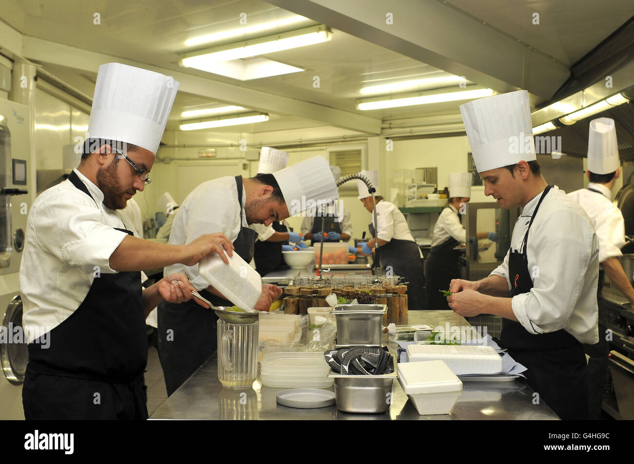 La cucina di El Celler de Can Roca restaurant in Girona, in Catalogna, Spagna. Foto Stock