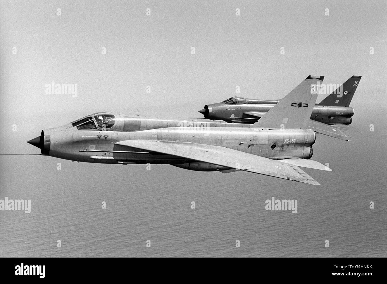 Due F2A Flighter BAC da 11 Squadron con base a RAF Binbrook, in preparazione per la finale mai atterrato alla stazione, in quanto gli aerei non sono più da utilizzare in prima linea NATO Operations. Foto Stock