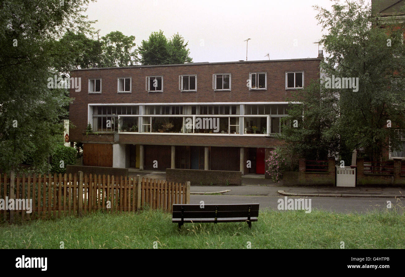 Una vista della casa di Hampstead dell'architetto modernista Erno Goldfinger, che è stato accettato dallo stato in luogo delle tasse derivanti dalla proprietà della vedova del progettista. Foto Stock