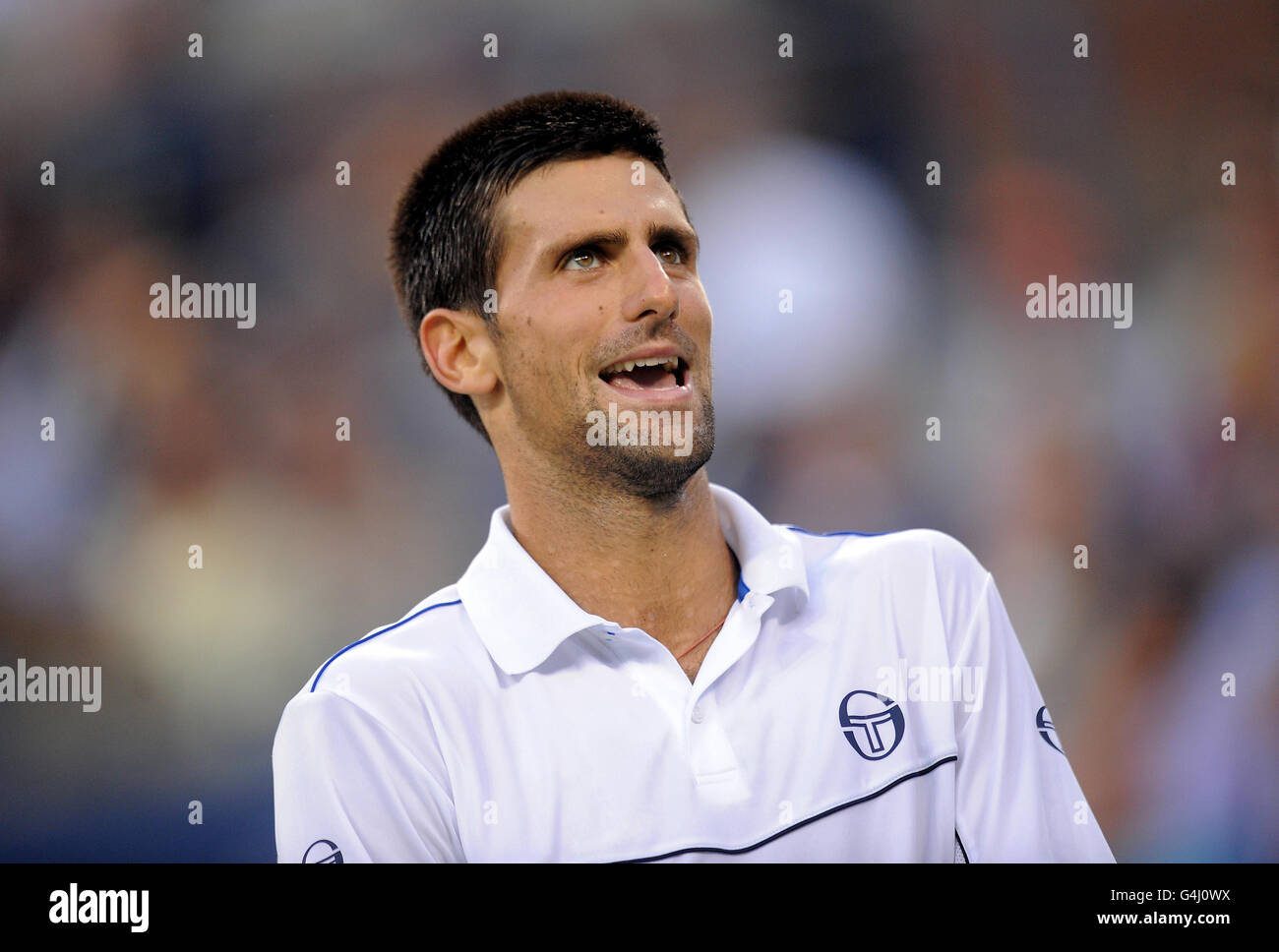 La Serbia Novak Djokovic in azione contro il spagnolo Rafael Nadal durante il giorno quindici del US Open a Flushing Meadows, New York, USA. Foto Stock