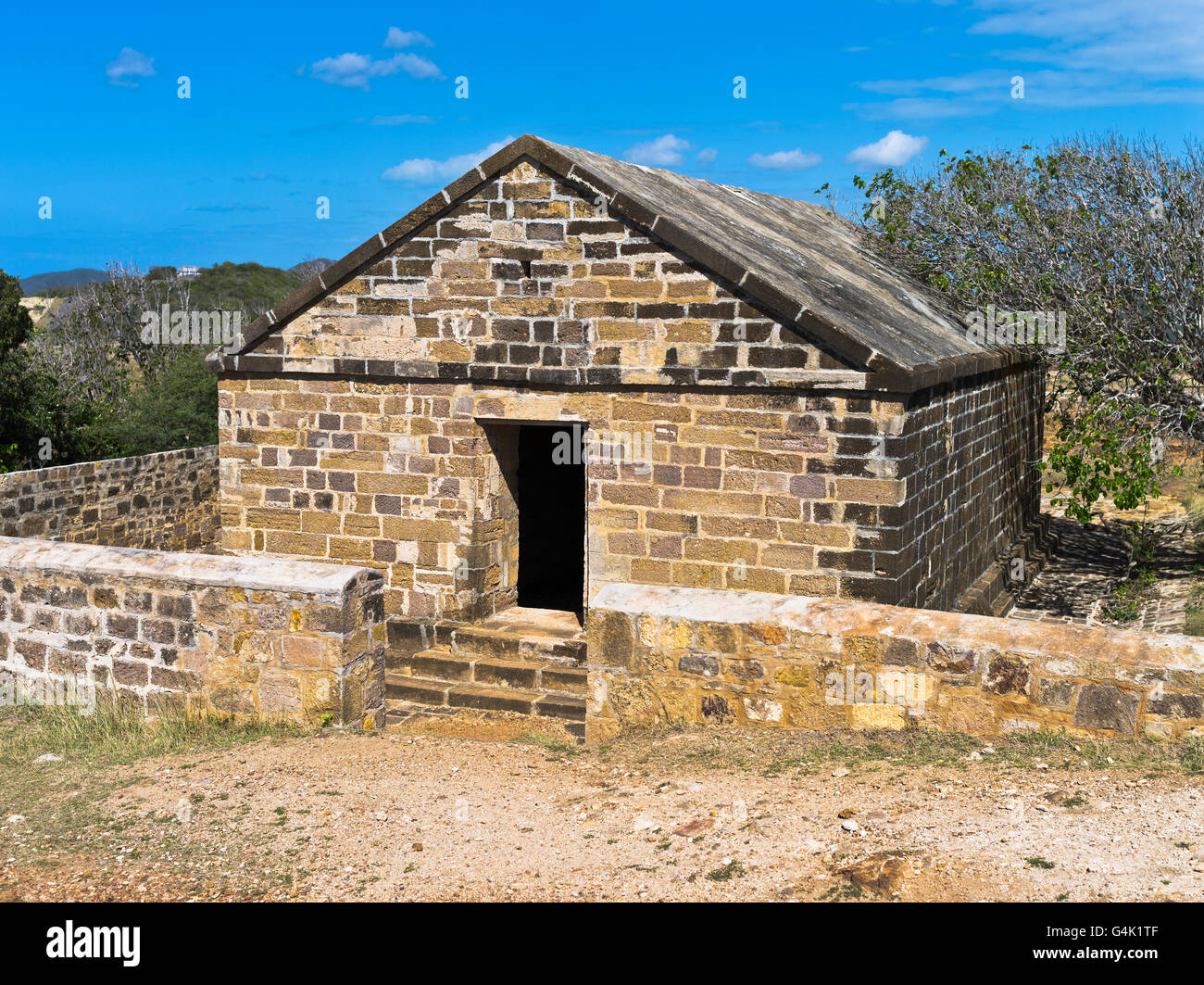 Dh Shirley Heights ANTIGUA CARAIBI munizioni navali edificio Foto Stock