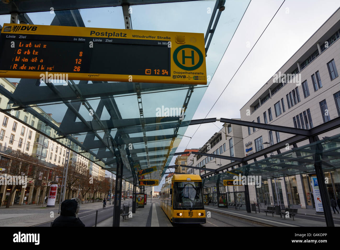 La fermata del tram in Wilsdruffer Straße, Germania, Sassonia, Sassonia, , Dresden Foto Stock