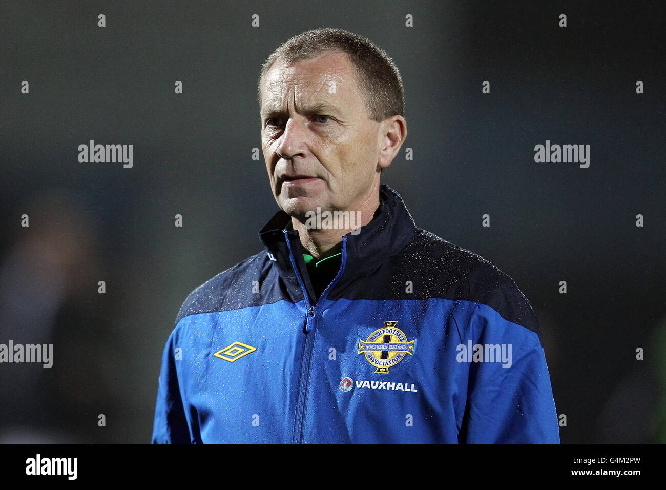 Calcio - Sky Sports Victory Shield 2011 - Inghilterra / Irlanda del Nord - B2net Stadium. Desi Curry, responsabile Irlanda del Nord Foto Stock