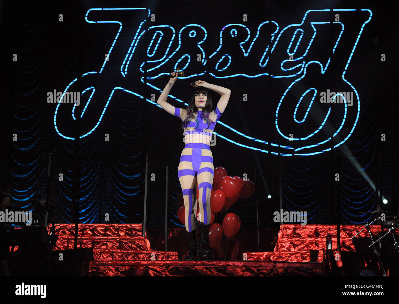 NESSUNA MERCHANDISING. Cantante Jessie J in concerto all'Hammersmith Apollo di Londra. Foto Stock