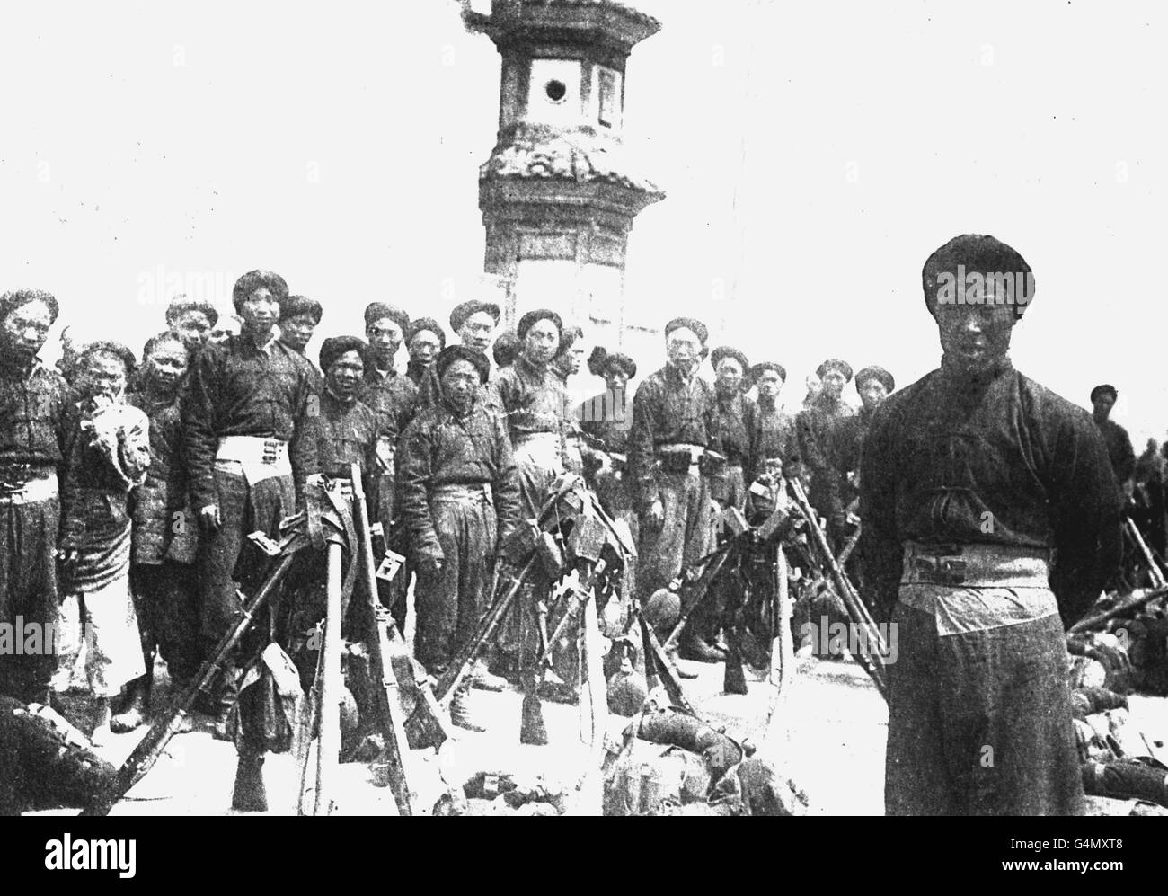 LA RIVOLUZIONE CINESE: Membri dell'esercito cinese durante la rivoluzione cinese del 1911. Foto Stock