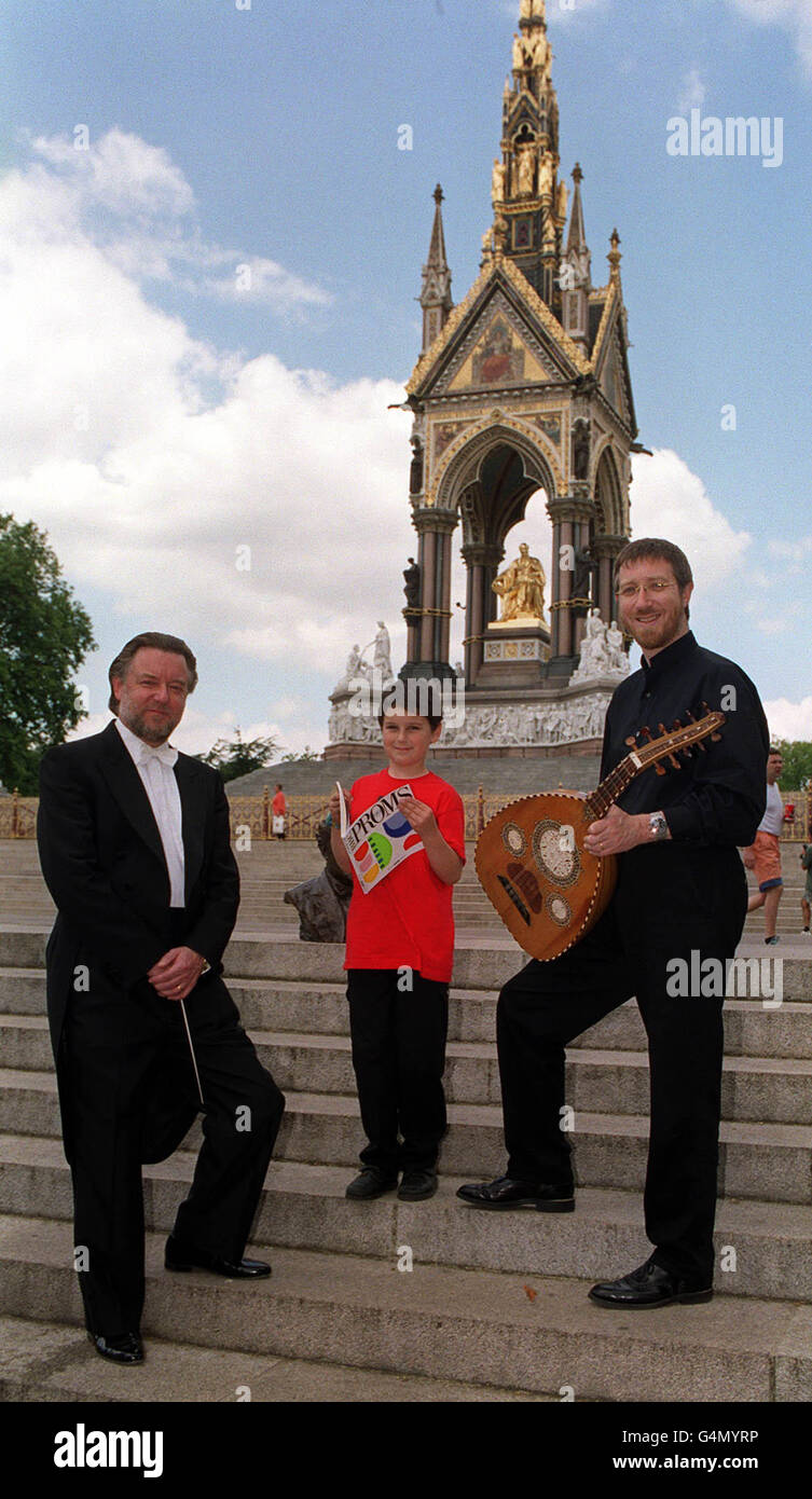 Intrattenimento - BBC Proms - Sir Andrew Davies, Giacomo Pozzuto e Philip Pickett - Albert Memorial, Londra Foto Stock