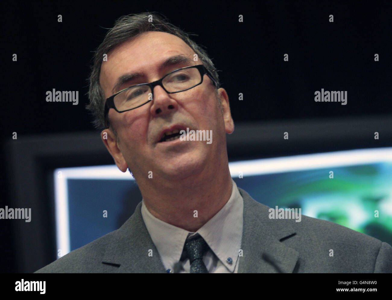 Pete Irvine, direttore creativo di Hogmanay di Edimburgo, alla conferenza stampa di lancio del programma per la festa di strada. Foto Stock