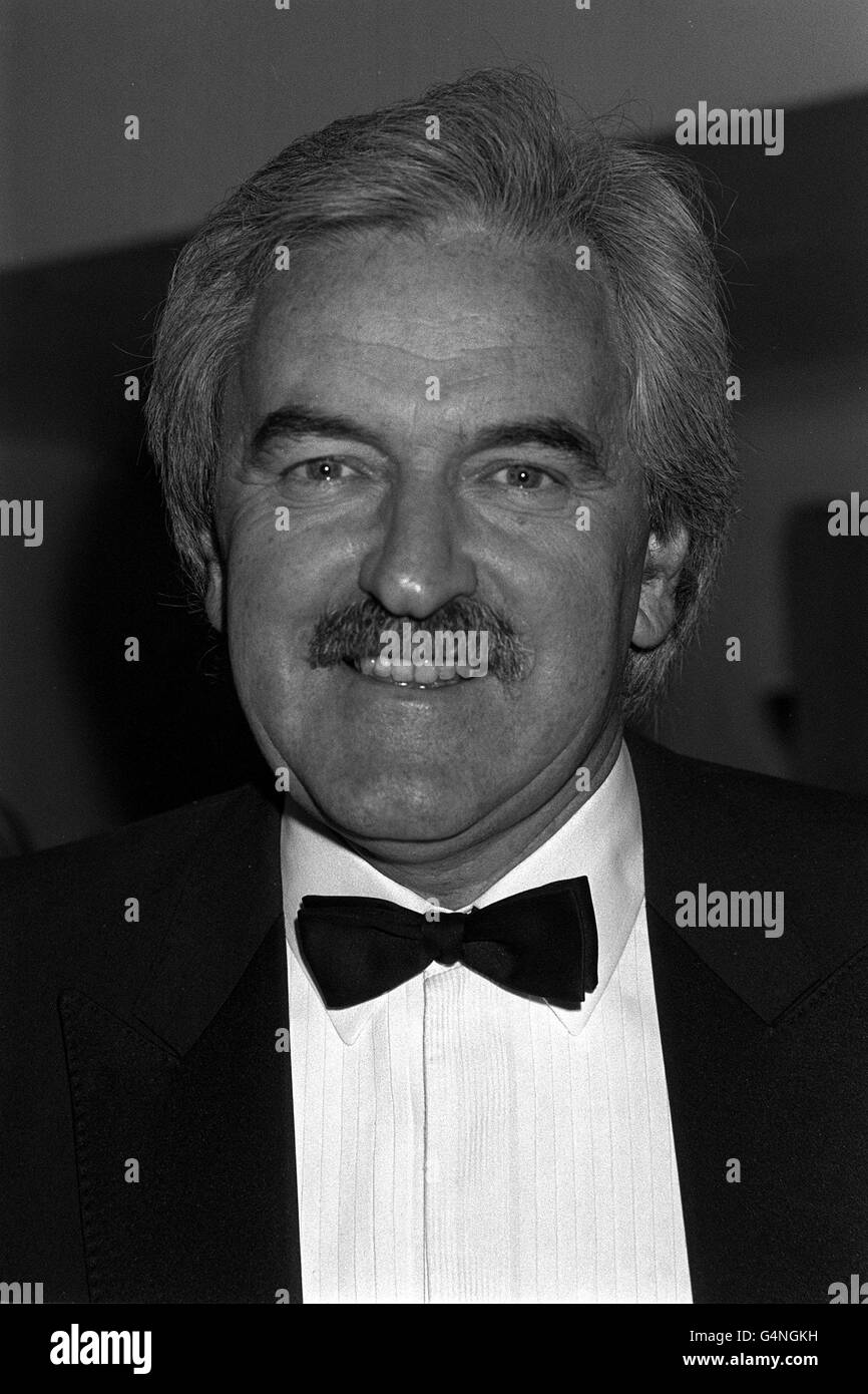 Un ritratto del presentatore sportivo della BBC Television Des Lynam in Londra Foto Stock