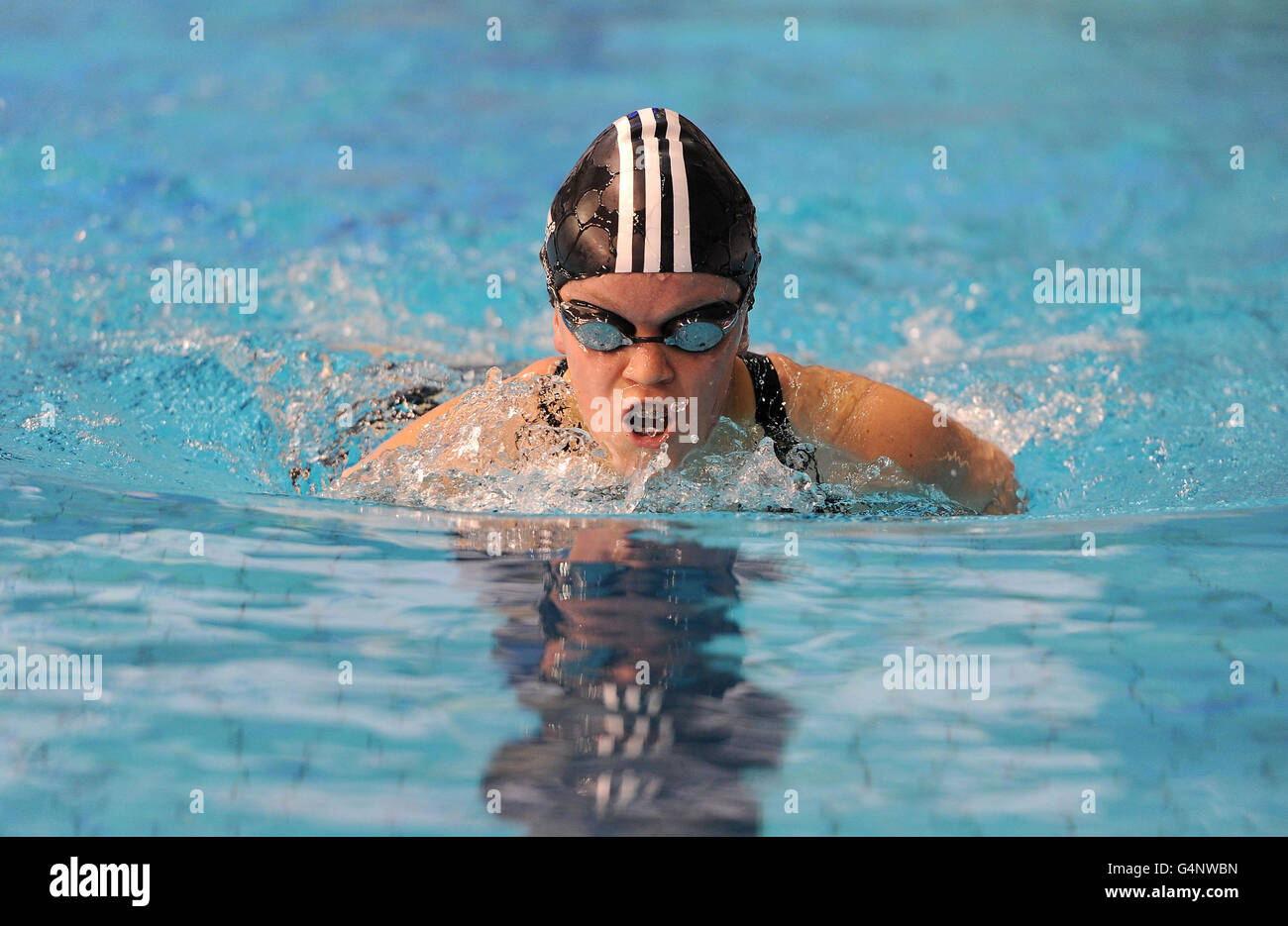 Nuoto - DSE National Short Course Swimming Championships - Day One - Ponds Forge. Eleanor Simmonds compete nel IM donne 100m durante i Campionati di nuoto a corto corso a Ponds Forge, Sheffield. Foto Stock