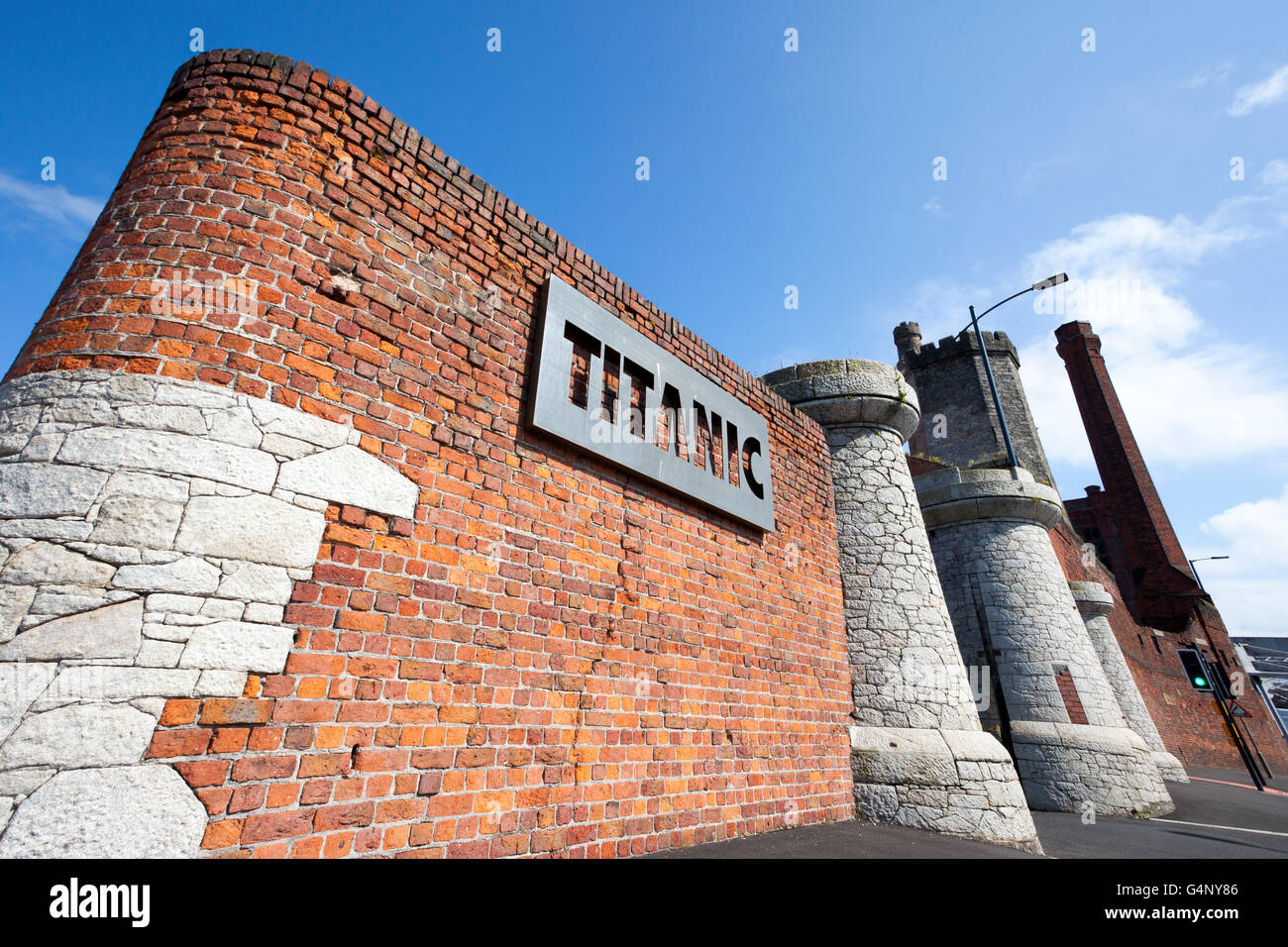 Titanic hotel in un convertito del xix secolo, magazzino parte della riqualificazione del centro storico di Stanley complesso Dock, Liverpool. Foto Stock