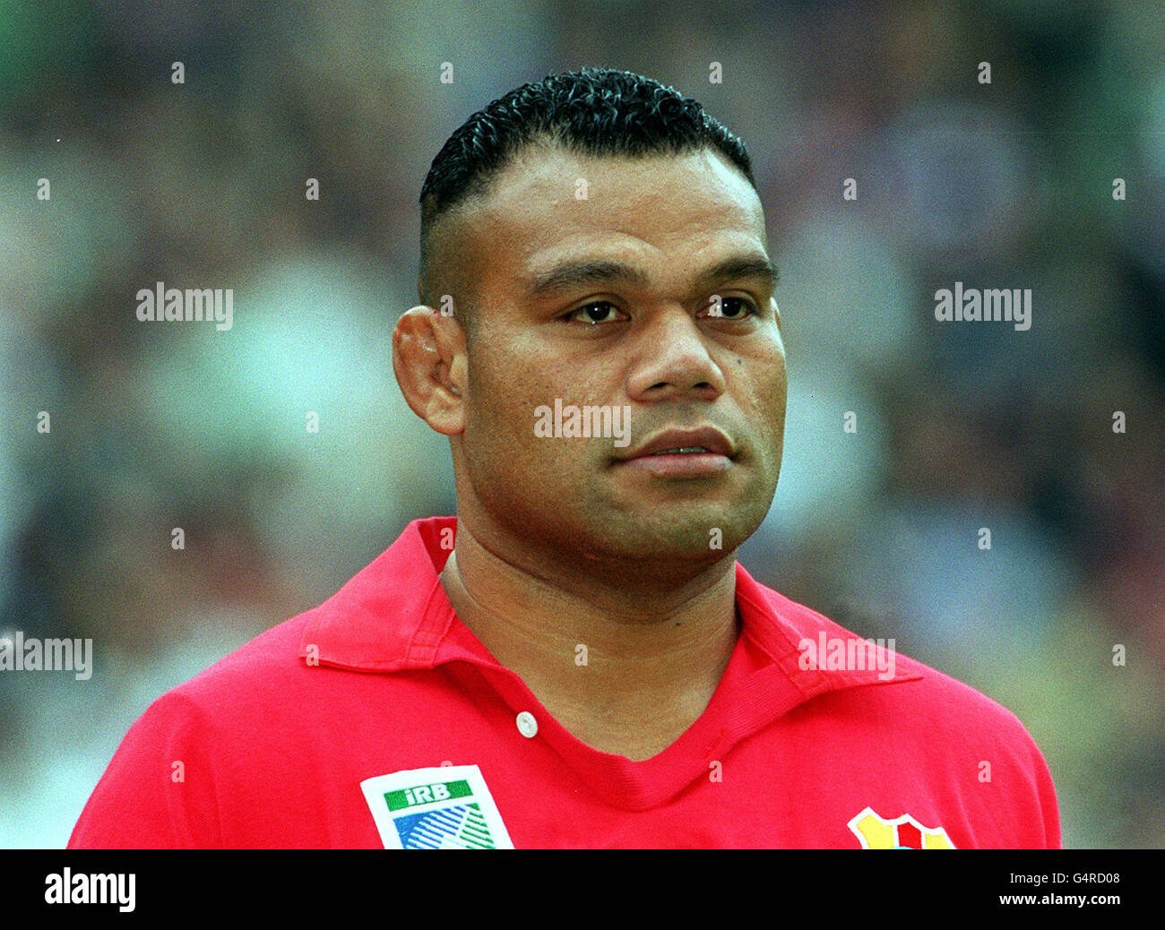 Tongan torna a pieno Isileli Tapueluelu della Tonga Rugby World Cup. Foto Stock