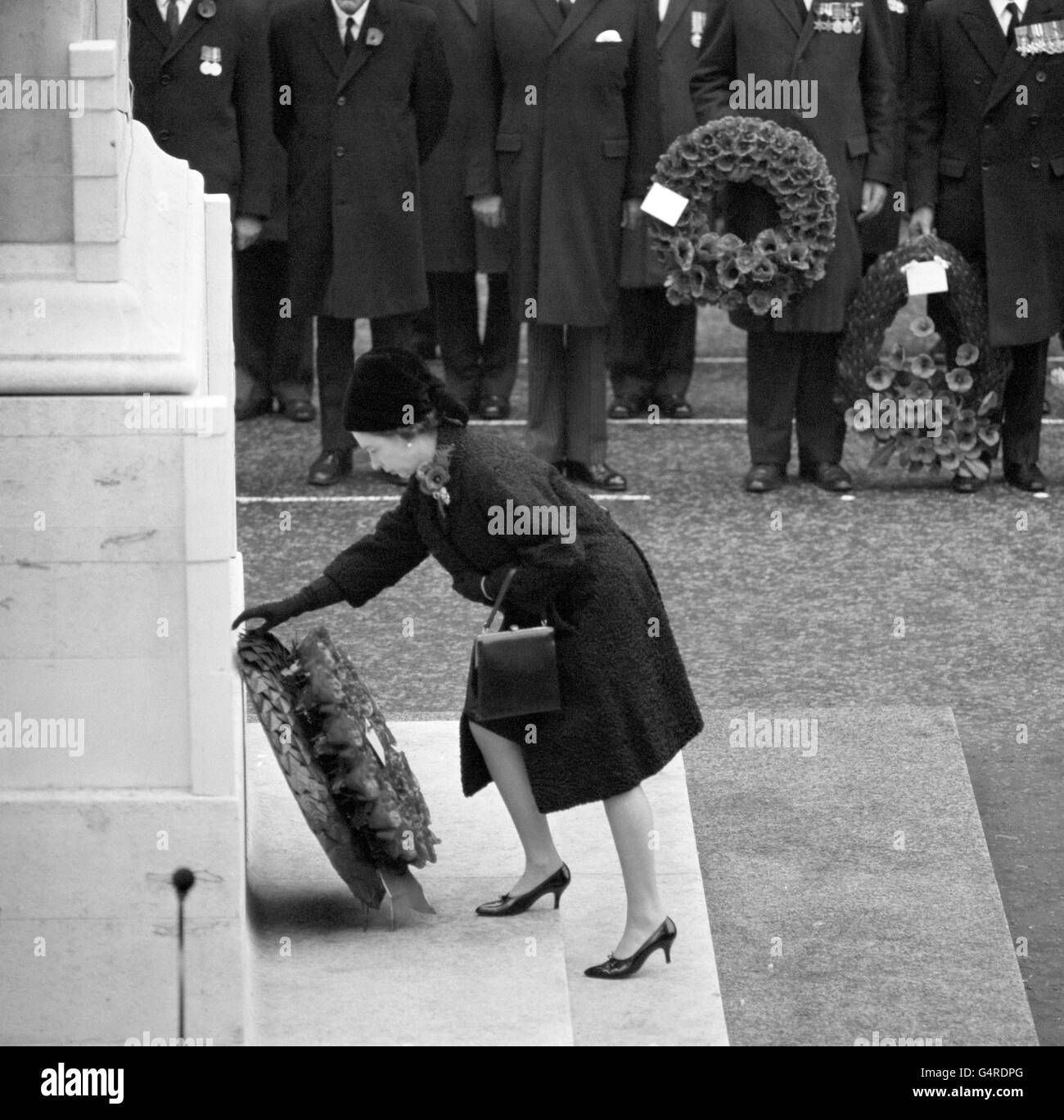 La guerra - Giorno del Ricordo - il cenotafio, Londra Foto Stock