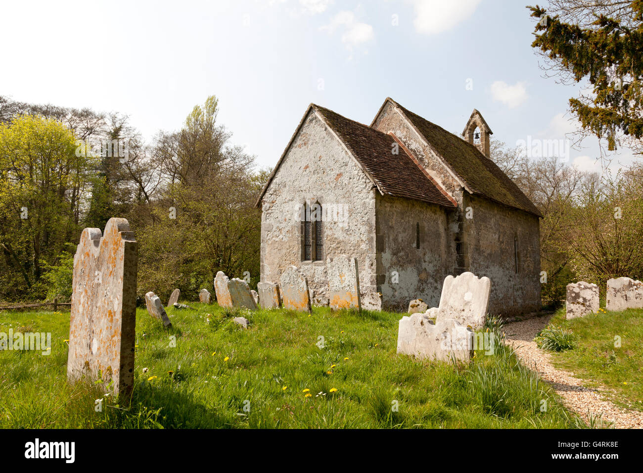 Chiesa di Santa Maria, piccolo paese chiesa, Chithurst, Hampshire, Inghilterra, Regno Unito, Europa Foto Stock