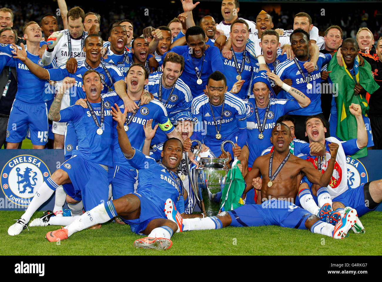 FC Chelsea team presentando la Champions League Cup, 2012 Finale di UEFA Champions League, Bayern Monaco vs FC Chelsea 4-5 Foto Stock