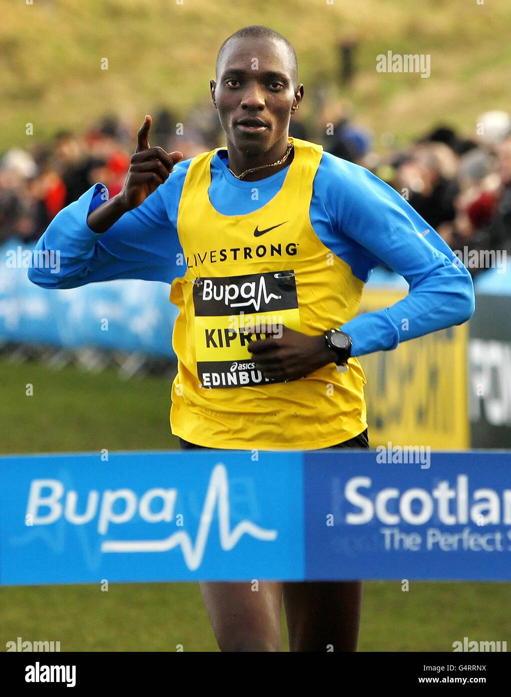 Atletica - Bupa grande Croce di Edimburgo Paese &AMP; Bupa grande inverno Run - Holyrood Park Foto Stock