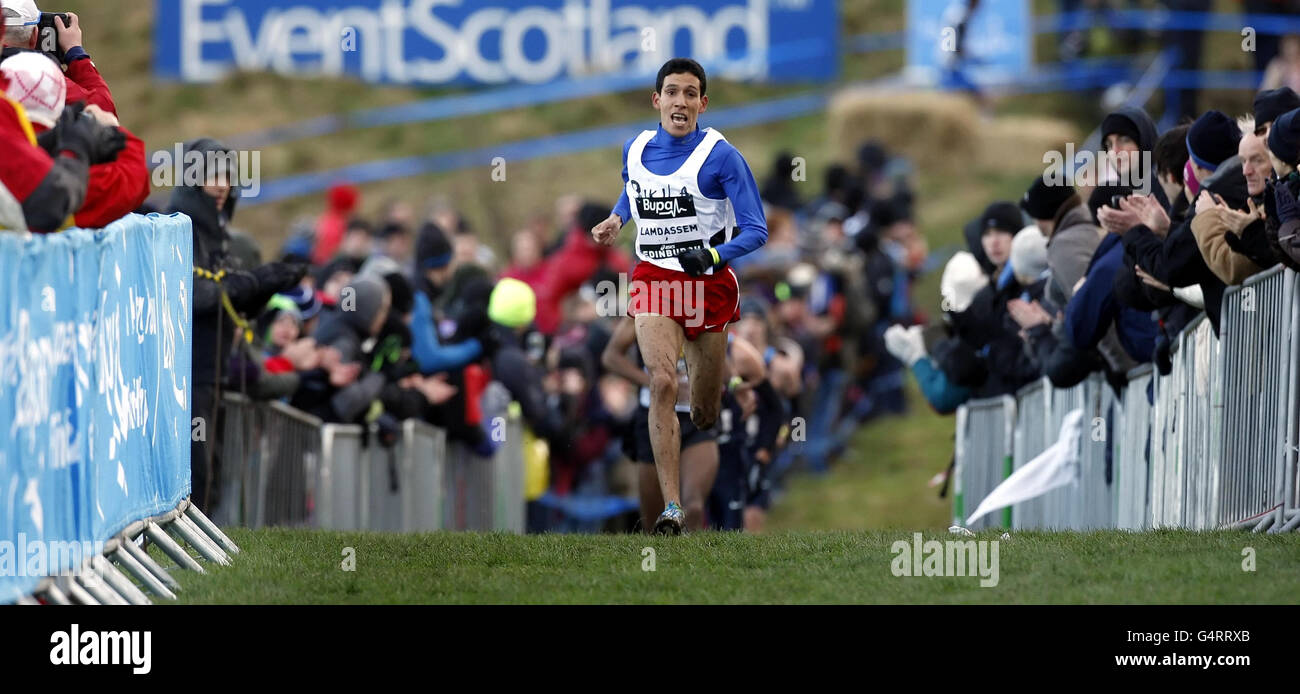 Atletica - Bupa grande Croce di Edimburgo Paese &AMP; Bupa grande inverno Run - Holyrood Park Foto Stock