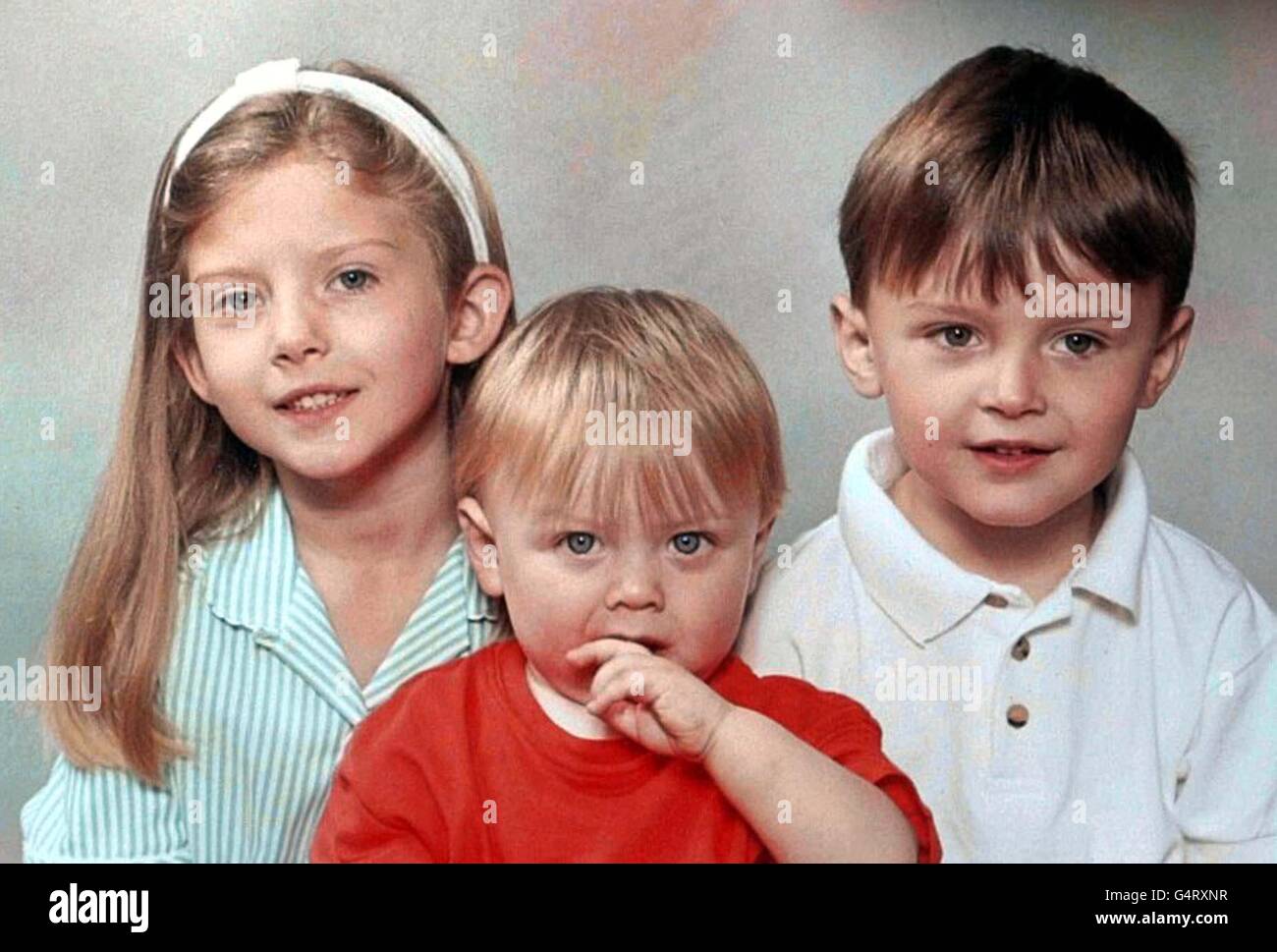 Undated Collect foto dei tre bambini che sono stati trovati stabilizzati nella loro casa di Birmingham il 10/04/99. Da sinistra a destra: Kellie Stafford, sette; il suo fratello di due anni Joe; e Danny, sei, che sono stati trovati da ufficiali nella loro casa a Sparkhill, Birmingham. * ...dopo il padre Peter Stafford, 30 uccisero sua moglie e tre figli prima di prendere la propria vita. Foto Stock