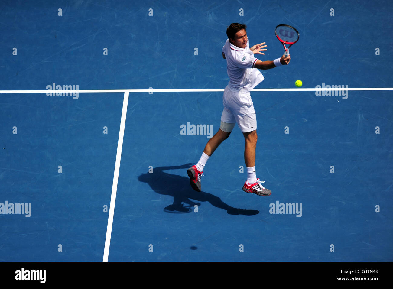 Tennis - 2012 Australian Open - 6° giorno - Melbourne Park. Nicolas Mahut in Francia contro Novak Djokovic in Serbia Foto Stock