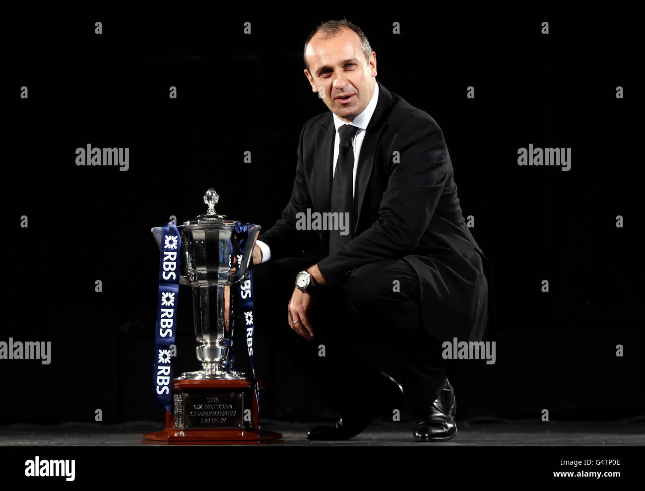 Il coach francese Phillip Saint Andre durante il lancio dei media delle 6 Nazioni RBS all'Hurlingham Club, Londra. Foto Stock