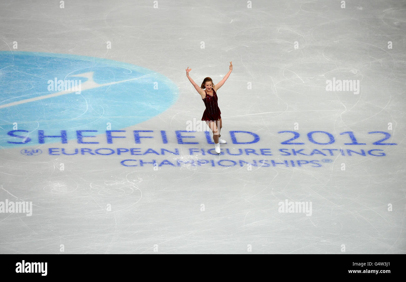 Clara Peters in azione in Irlanda nel Ladies Preliminary Round Free Skating durante i campionati europei di pattinaggio a figure alla Motorpoint Arena di Sheffield. Foto Stock Clara Peters in azione in Irlanda nel Ladies Preliminary Round Free Skating durante i campionati europei di pattinaggio a figure alla Motorpoint Arena di Sheffield. Foto Stock