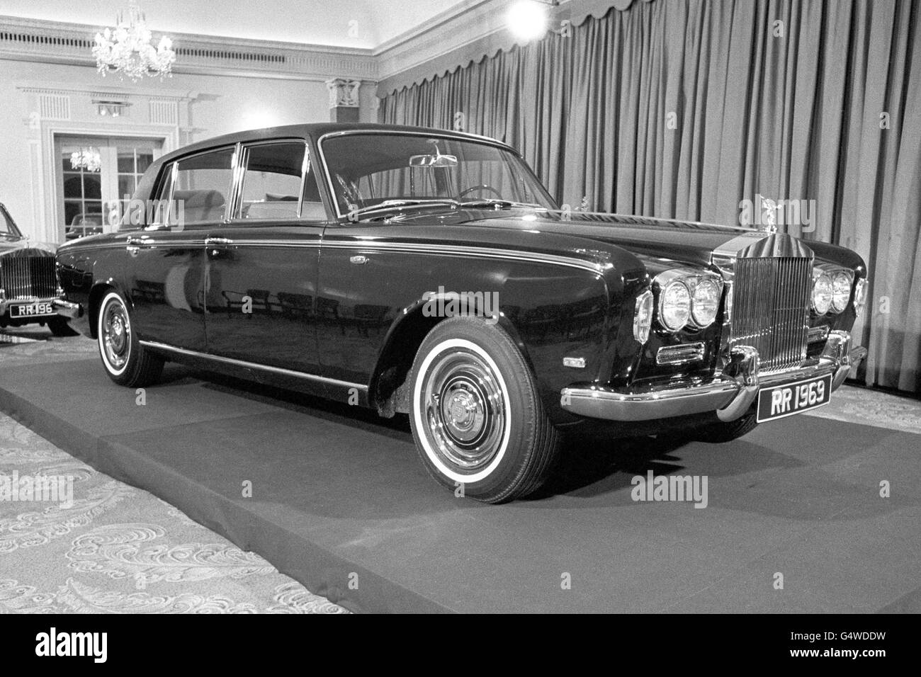 Una nuova Rolls-Royce Silver Shadow. Quattro pollici sono stati aggiunti al nuovo modello per soddisfare le norme di sicurezza americane e di altri paesi Foto Stock