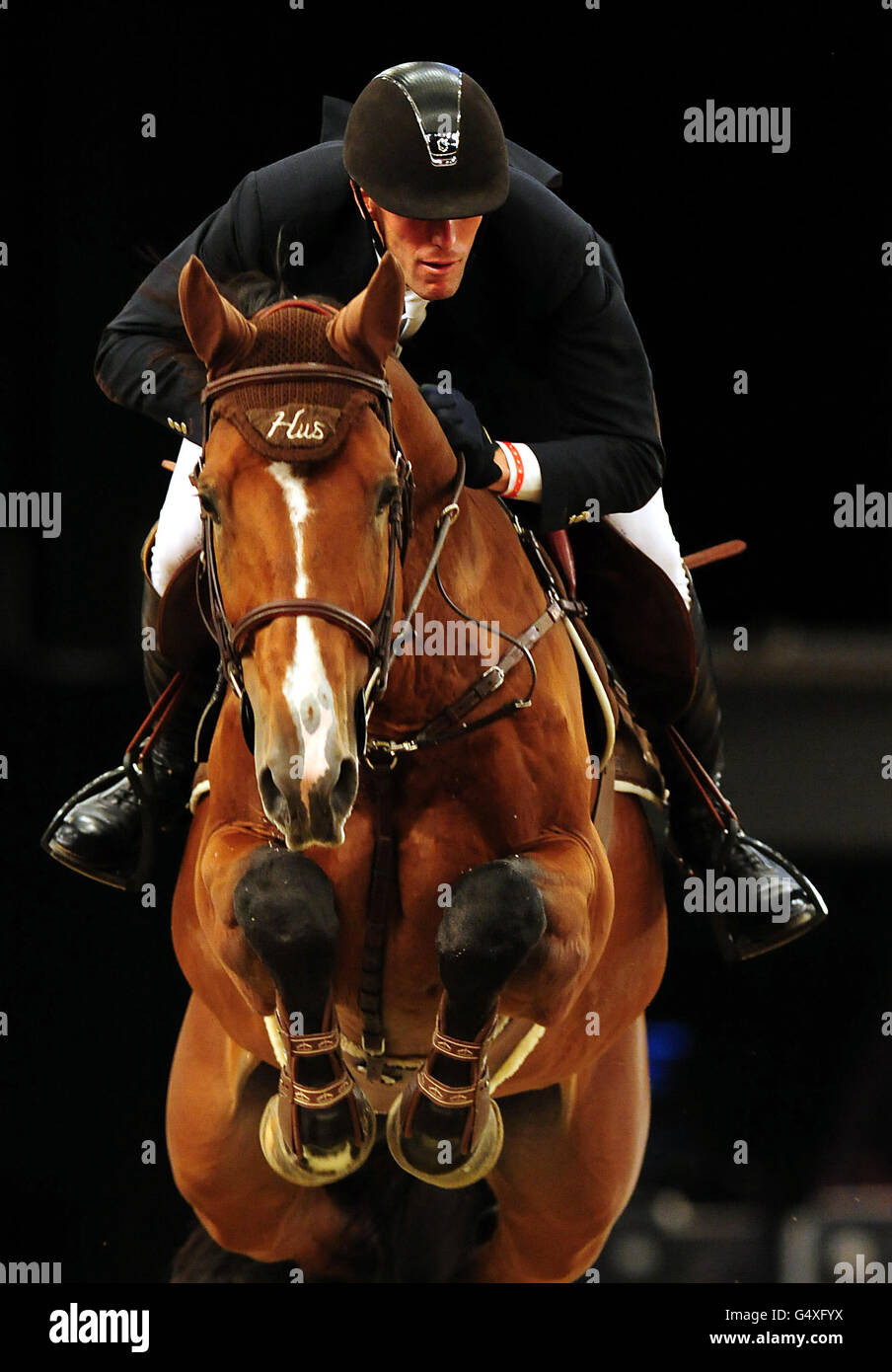 Equestre - spettacolo del Cavallo dell'anno 2011 - terzo giorno - NEC. Kevin Staut francese durante la Xerox Special Event Services Cup durante il Horse of the Year Show 2011 al NEC di Birmingham. Foto Stock