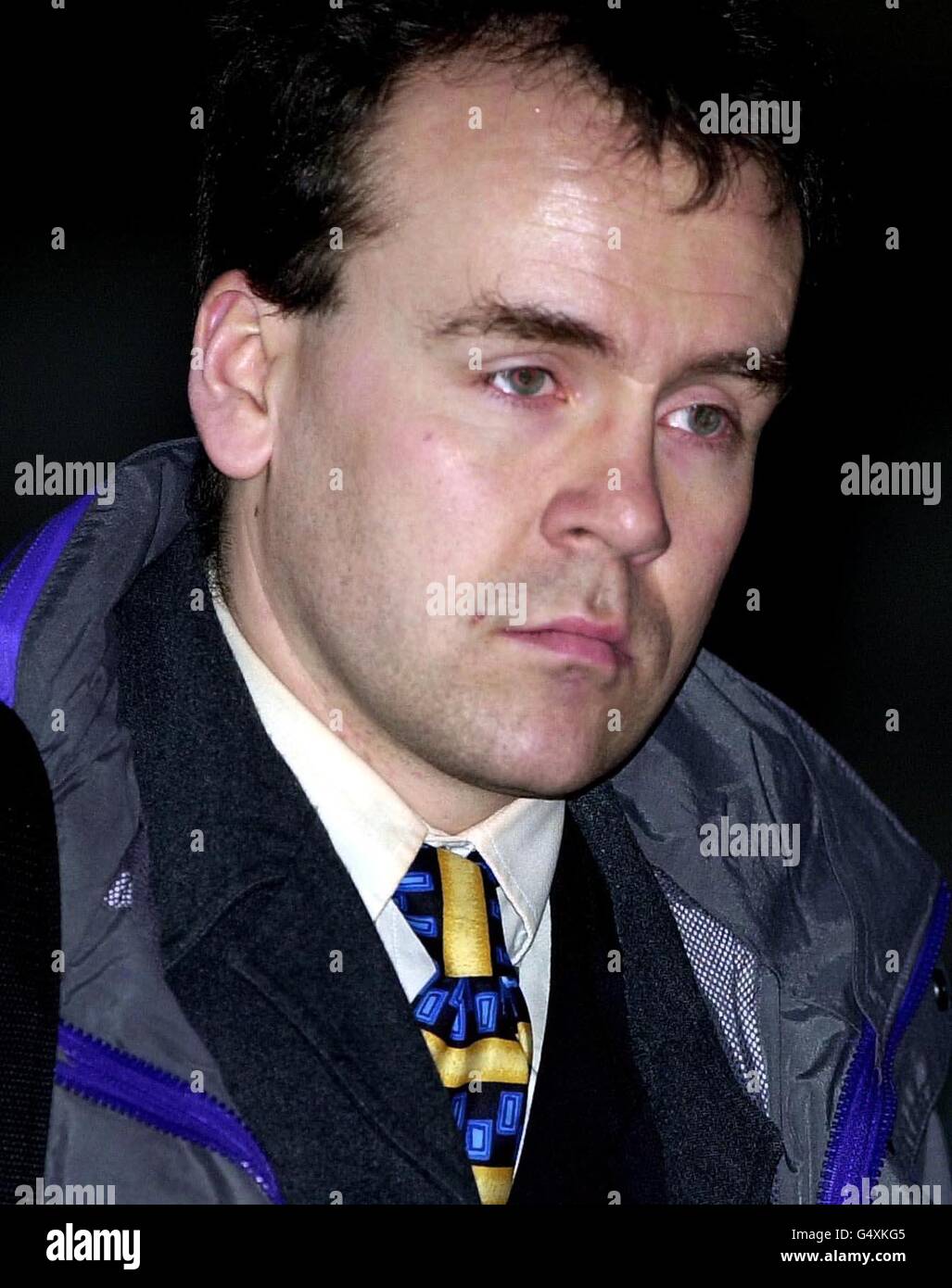 Christopher Shipman, il figlio maggiore del dottor Harold Shipman, lascia Preston Crown Court, dove suo padre è stato ritenuto colpevole di aver ucciso 15 pazienti anziani, con iniezioni letali di diamorfina tra marzo 1995 e luglio 1998. Foto Stock