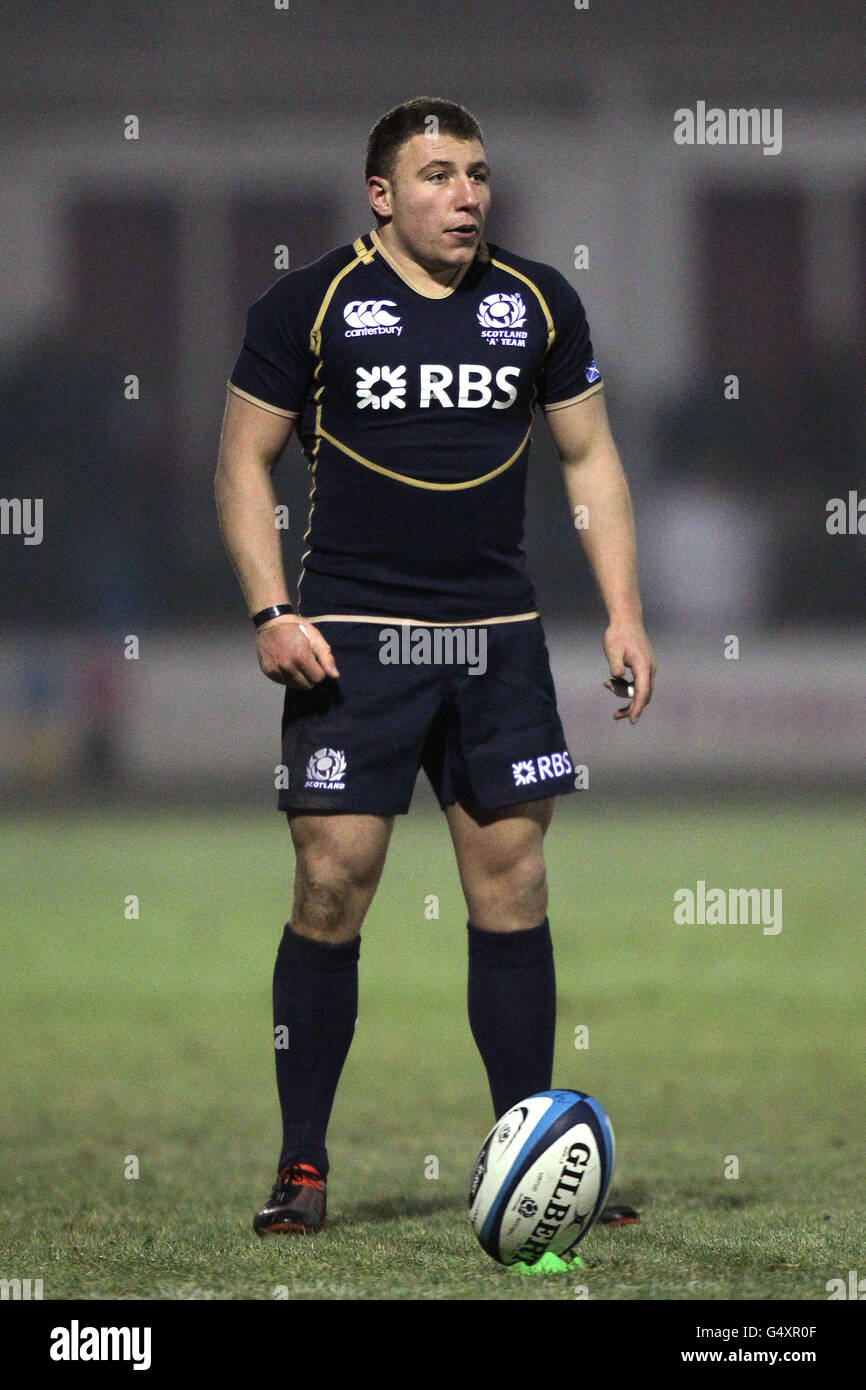 Rugby Union - Scozia A contro Inghilterra Sassoni - Netherdale. Duncan Weir, Scozia A. Foto Stock