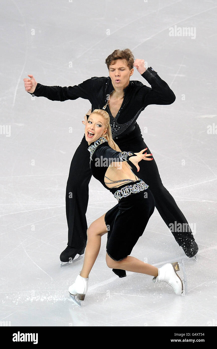 Sport invernali - Campionati europei di pattinaggio su ghiaccio 2012 - terzo giorno - Sheffield. Ekaterina Bobrova e Dmitri Soloviev in Russia Foto Stock