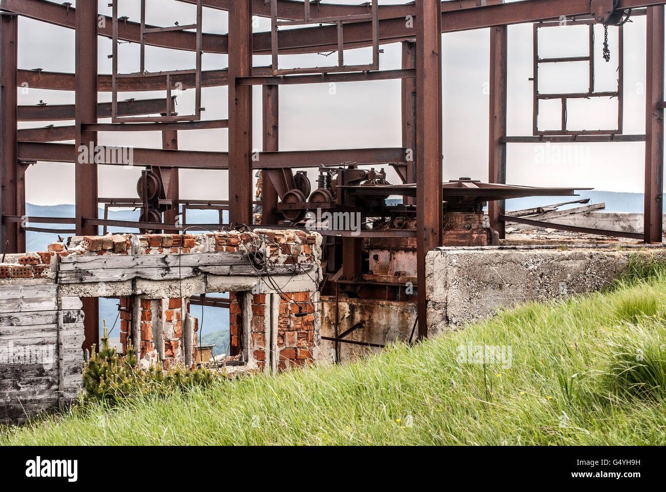 Ruions sulla seggiovia stazione vicino Krizna hill in Velka Fatra montagne Foto Stock