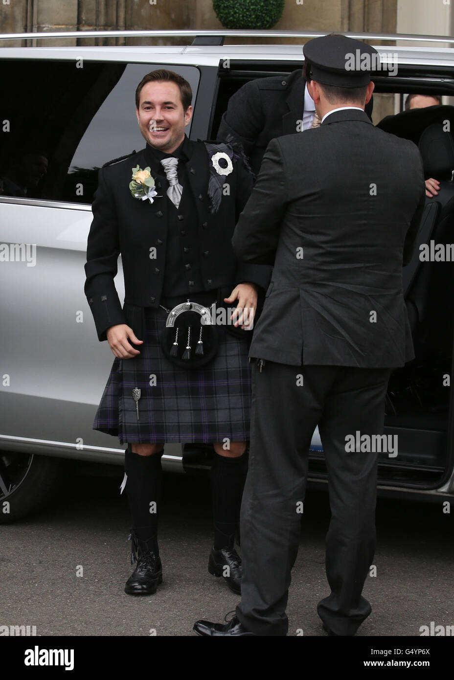 Prodotto Alternativo. Attore Martin Compston arriva al Mar Hall resort nel Renfrewshire, prima del suo matrimonio con Tianna Chanel Flynn. Foto Stock