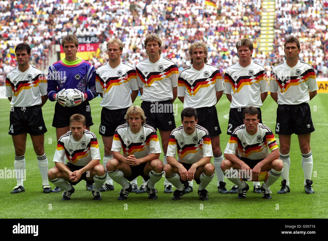 Calcio - Coppa del Mondo di Calcio Italia 90 - Gruppo D - Germania Ovest v Colombia - Stadio Giuseppe Meazza (San Siro) Foto Stock