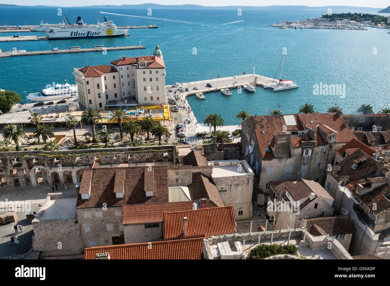 Split UNESCO World Heritage Site, Croazia, Dalmazia, vista verso sud dalla torre della cattedrale di San Domnio, Foto Stock