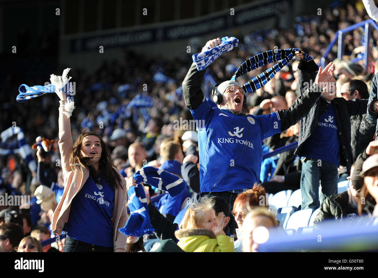 Calcio - Npower Football League Championship - Leicester City / Coventry City - The King Power Stadium. I fan di Leicester City dimostrano il loro sostegno negli stand Foto Stock