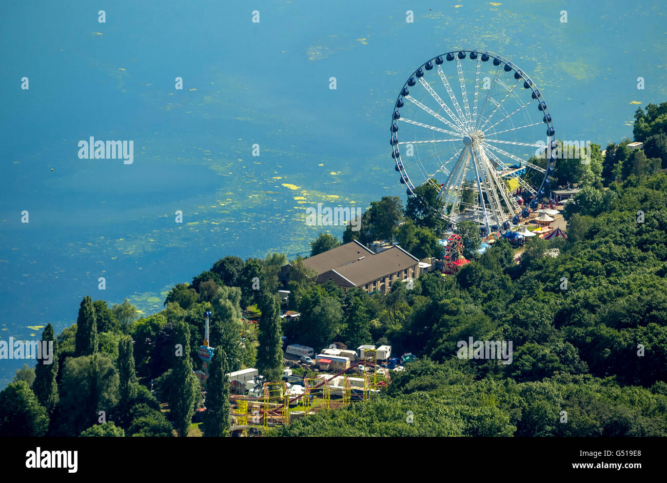 Vista aerea, divertimento su Gibilterra Kemnade, ruota panoramica del lago, serbatoio di Kemnader, Bochum, regione della Ruhr, Foto Stock
