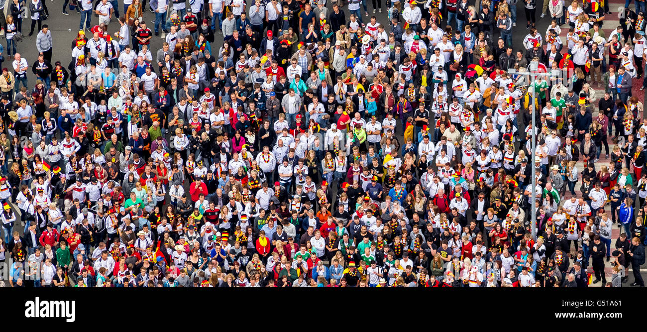 Vista aerea, il Campionato Mondiale di Calcio 2014, vista aerea, Public Viewing a martello Handelshof, Rudel guardando, Coppa del Mondo 2014, calcio Foto Stock
