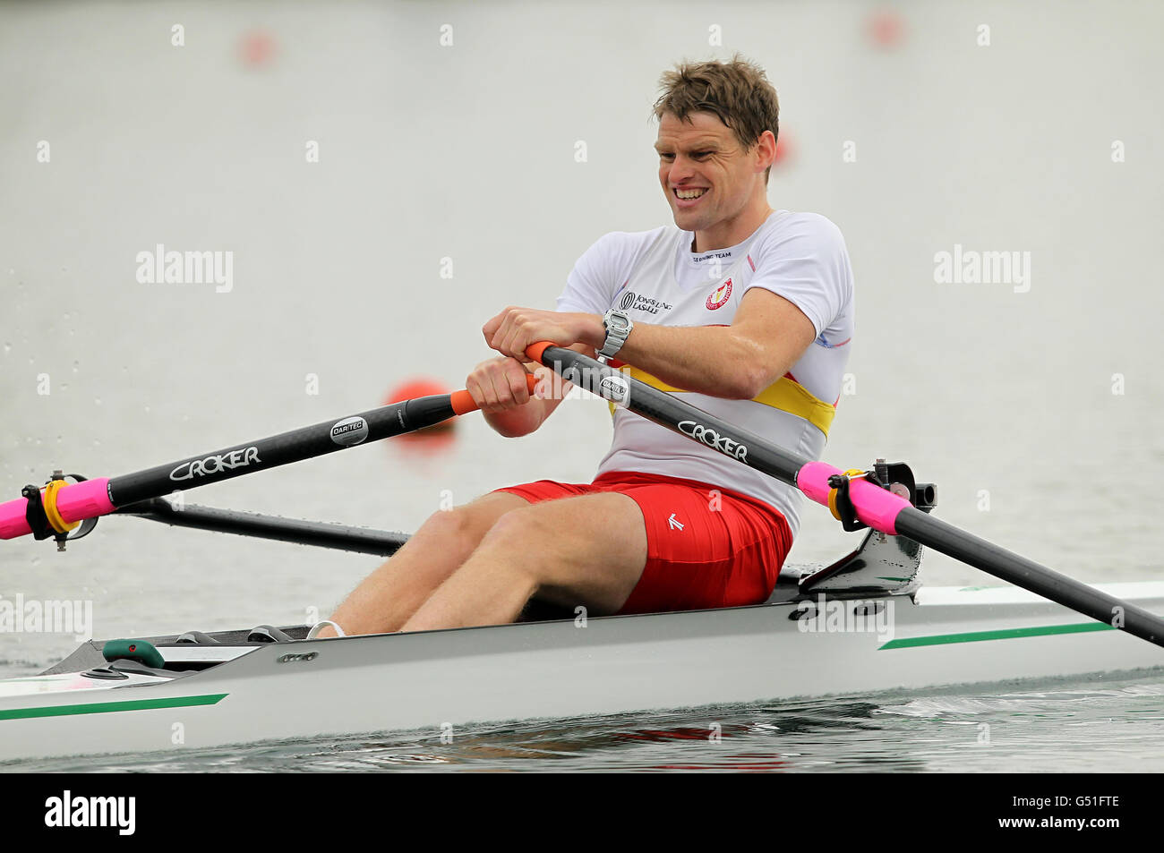 Alan Campbell in azione nella finale degli uomini singoli durante il Gran Bretagna Rowing Team Senior Trials a Eton Dorney Rowing Lake, Birkshire. Foto Stock