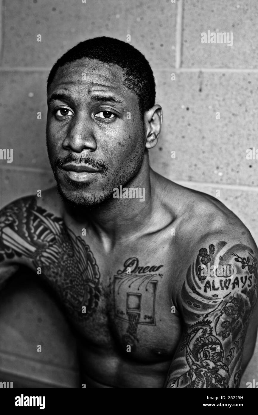 EDITOR NOTA IMMAGINE CONVERTITA IN BIANCO E NERO - Gran Bretagna basket internazionale Drew Sullivan durante la fotocellula al Burley Community College Sports Center, Loughborough. Foto Stock