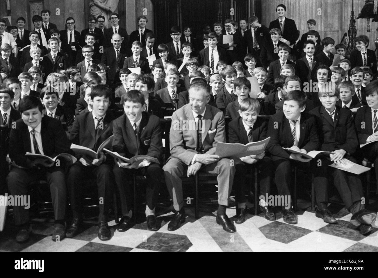 Musica - Benjamin Britten - Wandsworth School ragazzo del coro - Cattedrale di San Paolo Foto Stock