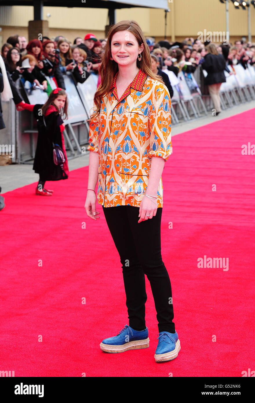 Bonnie Wright arriva alla grande apertura del Warner Brothers Studio Tour - The Making of Harry Potter, presso i Leavesdon Studios di Londra. Foto Stock