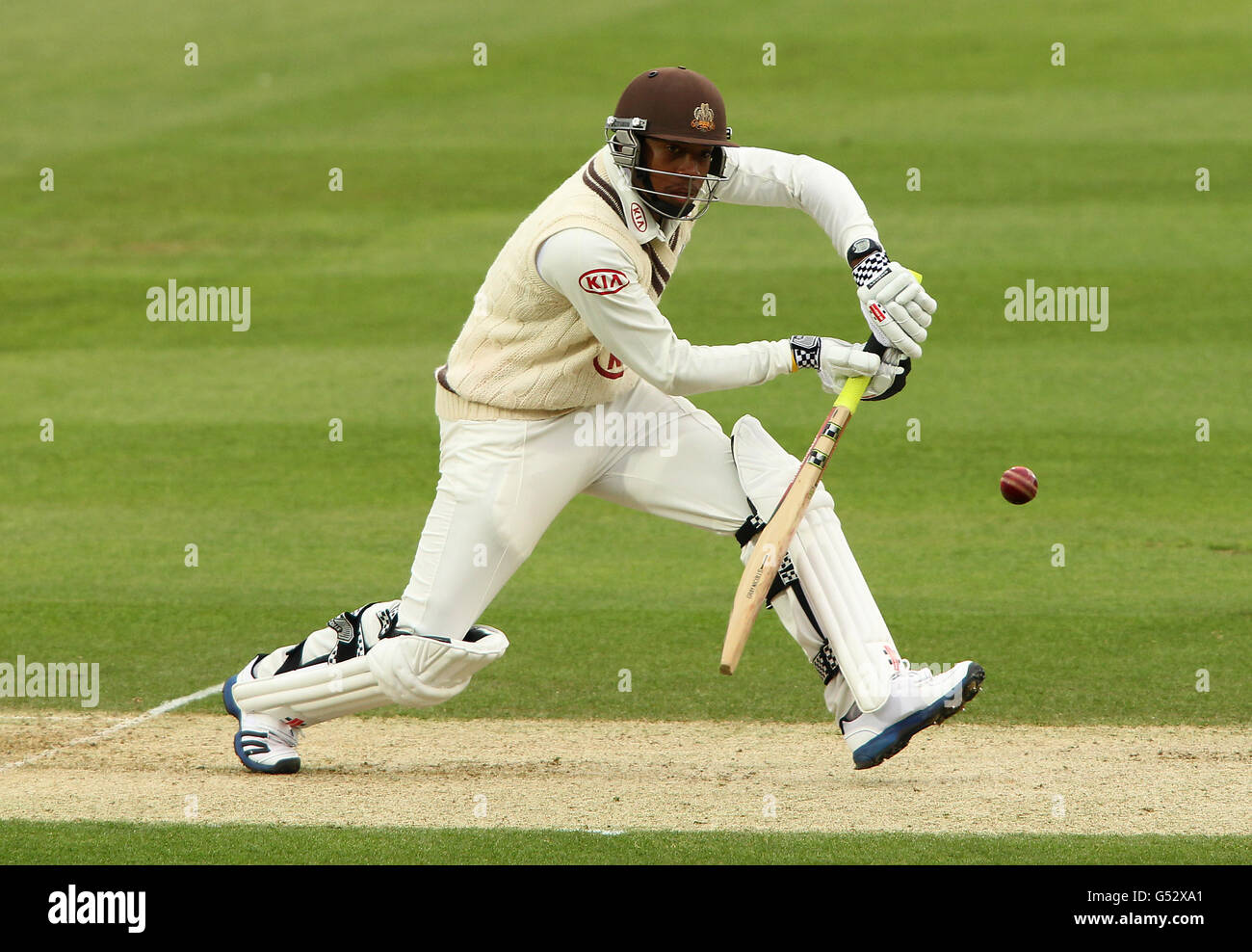 Cricket - LV= County Championship - Divisione uno - giorno uno - Surrey v Sussex - The Kia Oval. Chris Jordan di Surrey in azione batting Foto Stock