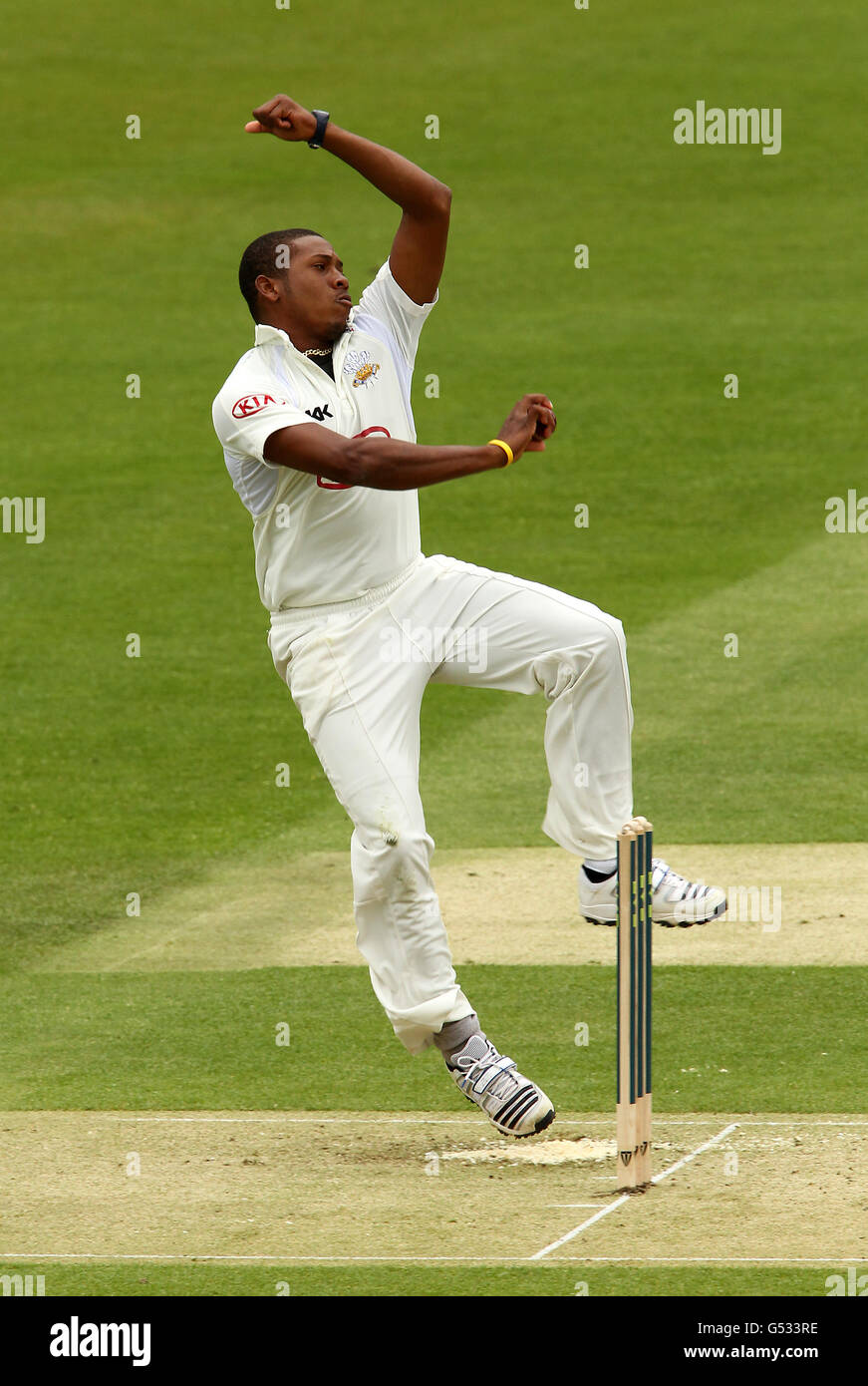 Cricket - LV= County Championship - Divisione uno - giorno uno - Middlesex / Surrey - Lord's. Chris Jordan di Surrey in azione Foto Stock