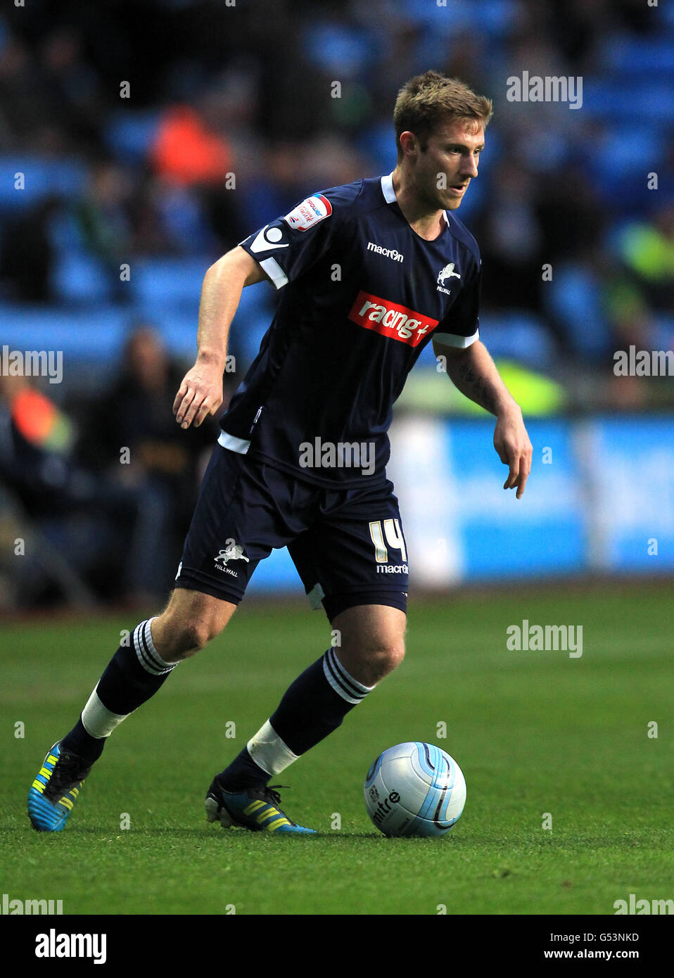 Calcio - campionato nazionale di calcio - Coventry City v Millwall - Ricoh Arena. James Henry, Millwall Foto Stock