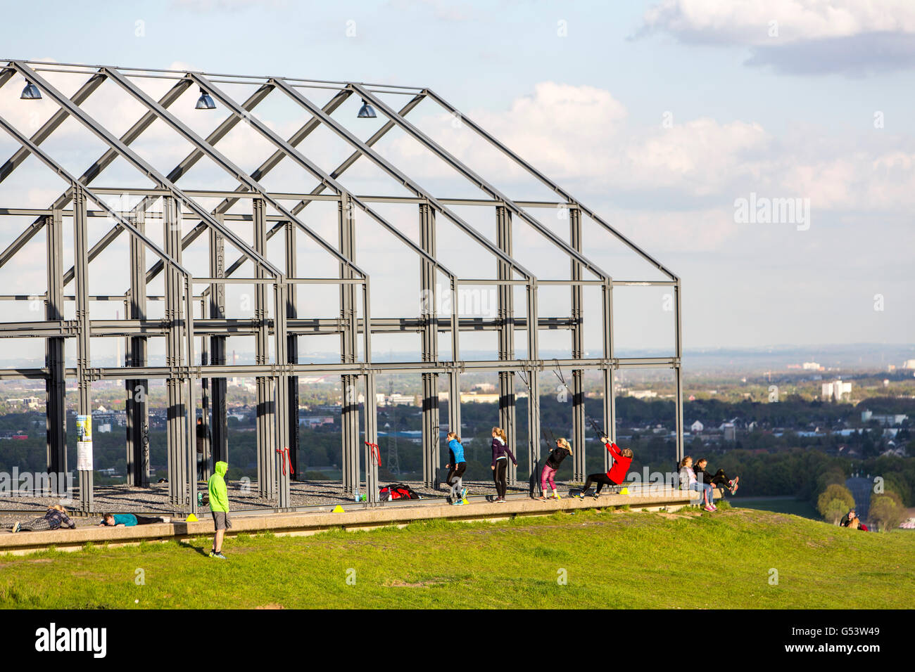 Halde Norddeutschland, bottino punta, Neukirchen-Vluyn, la Germania, la zona della Ruhr, arte di installazione Hallenhaus, all'aperto Servizio in chiesa, Foto Stock