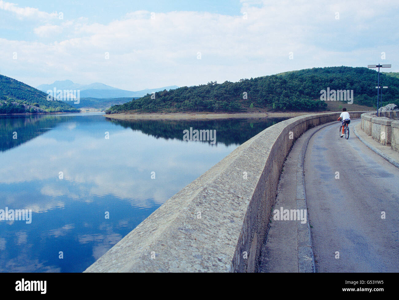 Serbatoio. Ruesga, provincia di Palencia, Castilla Leon, Spagna. Foto Stock