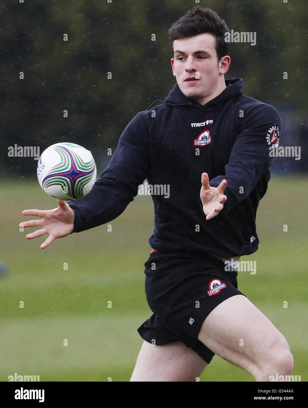 Rugby Union - Edinburgh Rugby Press Conference and Training Session - Murrayfield Stadium. Matt Scott di Edinburgh Rugby durante la sessione di allenamento al Murrayfield Stadium di Edimburgo. Foto Stock