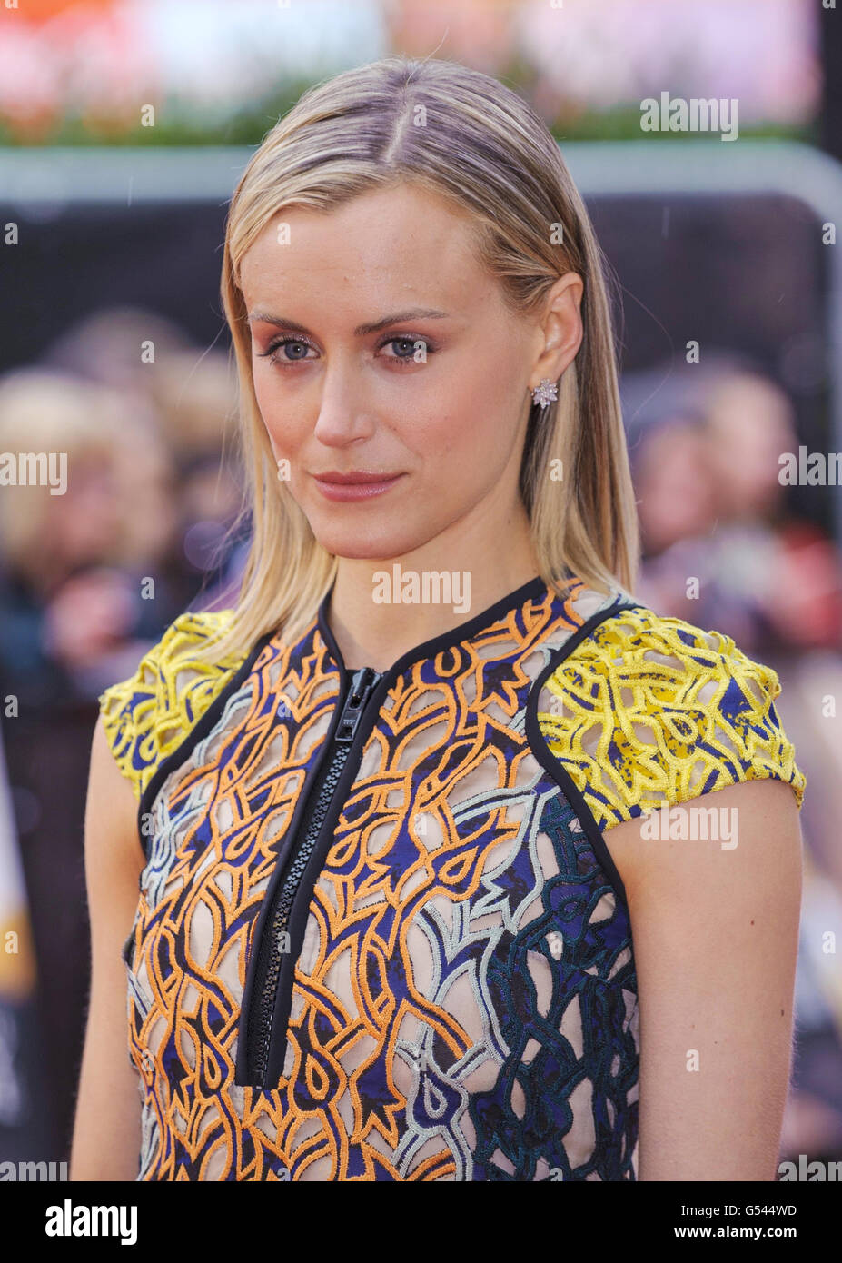 Taylor Schilling arriva alla prima europea di "The Lucky One" al Bluebird Restaurant, a Chelsea, West London. Foto Stock